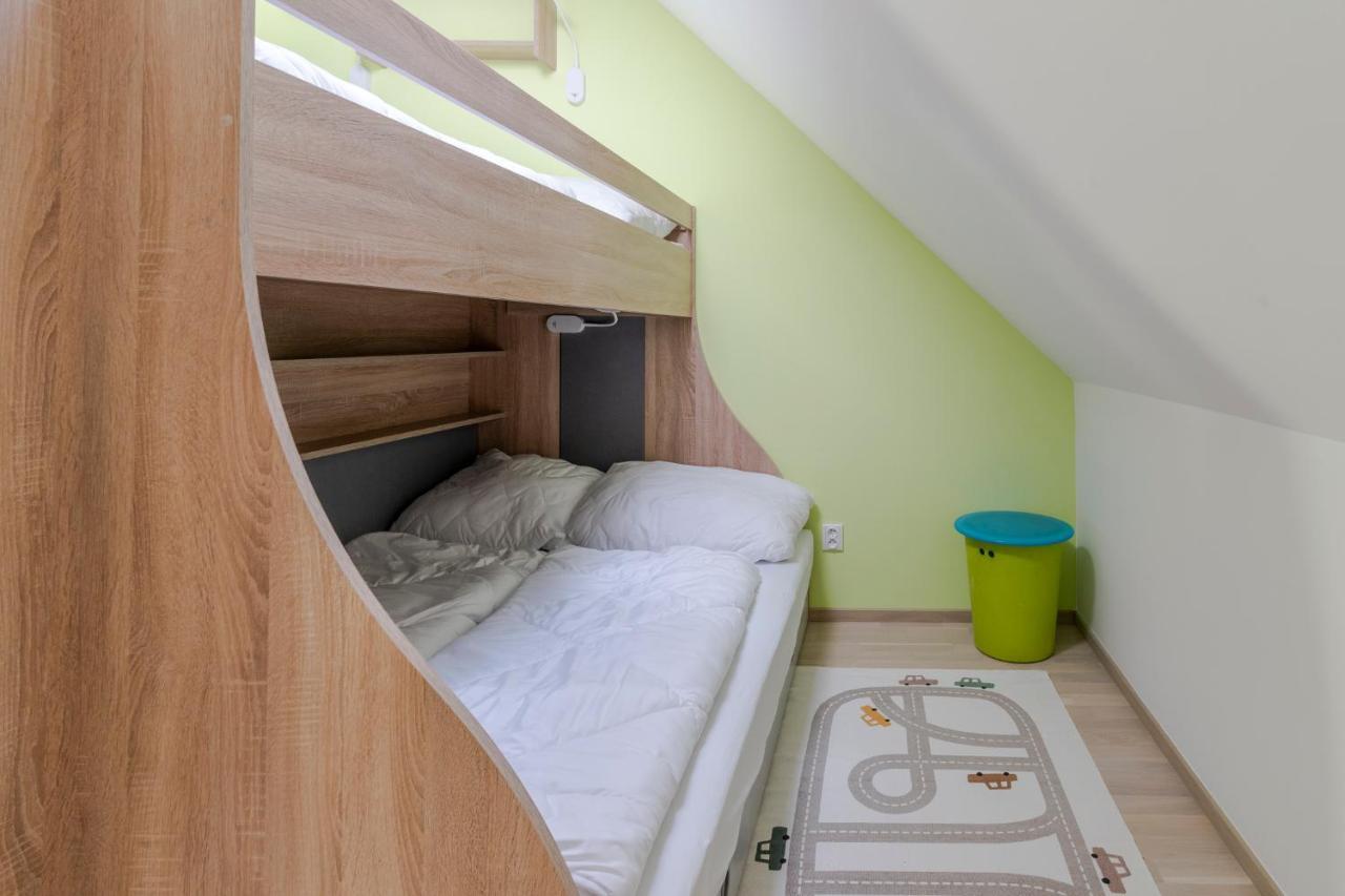 Apartman Horni Misecky - Luxusni Ubytovani Pro Dve Rodiny S Detmi מראה חיצוני תמונה