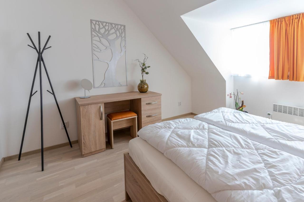 Apartman Horni Misecky - Luxusni Ubytovani Pro Dve Rodiny S Detmi מראה חיצוני תמונה