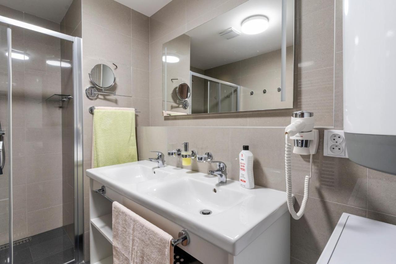 Apartman Horni Misecky - Luxusni Ubytovani Pro Dve Rodiny S Detmi מראה חיצוני תמונה